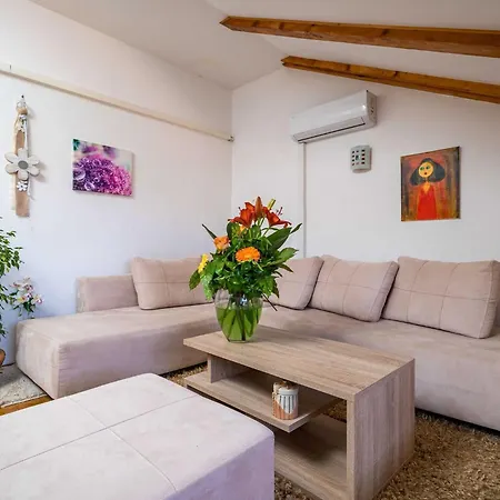 & Mara & Petrunjela - One Bedroom With Balcony And Sea View Cavtat