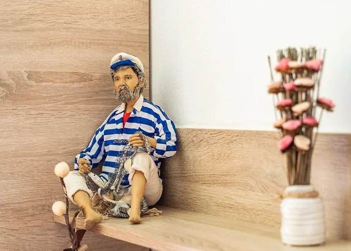 & Mara & Petrunjela - One Bedroom With Balcony And Sea View *