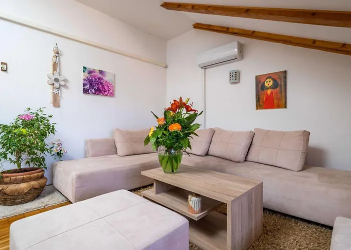 & Mara & Petrunjela - One Bedroom With Balcony And Sea View Cavtat