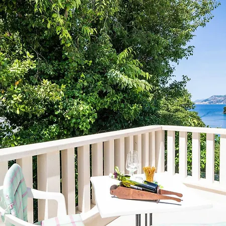 Apartamento & Mara & Petrunjela - One Bedroom With Balcony And Sea View Cavtat