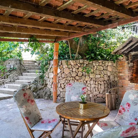 Apartmán & Mara & Petrunjela - One Bedroom With Balcony And Sea View *