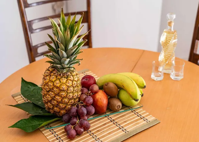 & Mara & Petrunjela - One Bedroom With Balcony And Sea View Daire *