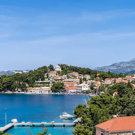 & Mara & Petrunjela - One Bedroom With Balcony And Sea View Apartment Cavtat
